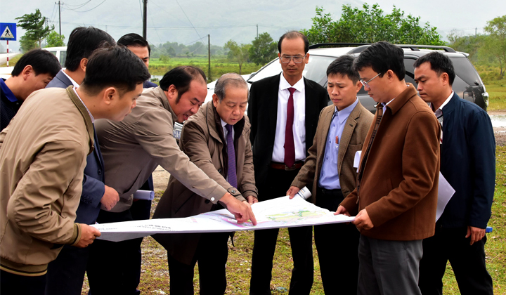 Tập trung thu hút đầu tư và đẩy nhanh tiến độ các dự án trọng điểm