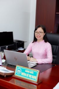 Bà Phùng Lê Thị Hạnh - Phó Chủ tịch Hội đồng quản lý, kiêm Giám đốc
